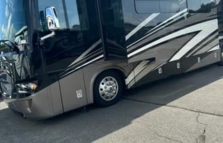 Luxury on the Road: 2020 Newmar Ventana 3717