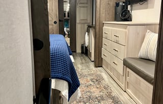 2021 Alliance RV Paradigm 370FB