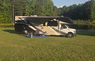 2021 Thor Motor Coach Quantum LF31