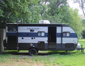 Forest River RV Cherokee Wolf Pup 17JG