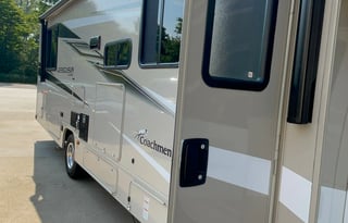 2023 Coachmen RV Leprechaun Premier 319MB Ford 450