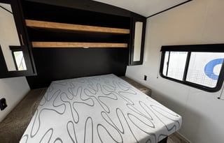 (NEW) Luxury Camper, with Delivery and set up!!!