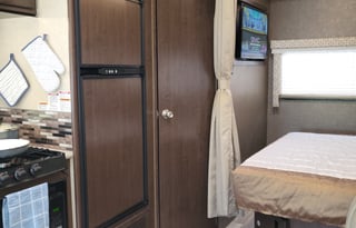 2018 Thor Motor Coach Freedom Elite 24FE