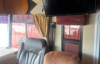 2007 Winnebago Sightseer 35J