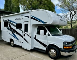 Thor Motor Coach Chateau 22E Chevy