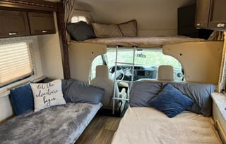 Family Friendly Freedom Elite Bunkhouse