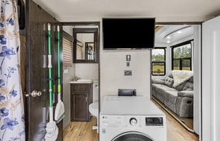 2018 Grand Design Momentum 351M ( Delivery Only)