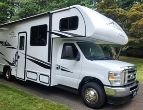 EAST TO WEST Entrada 2700NS