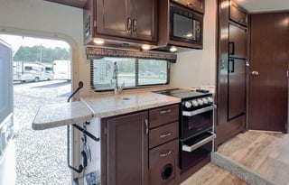 2020 Thor Motor Coach Freedom Elite