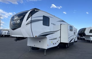 Jay: Pet Friendly 2BR RV in Resort Near Beaches