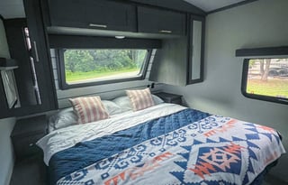 2025 Keystone RV Cougar Half-Ton 34TSB