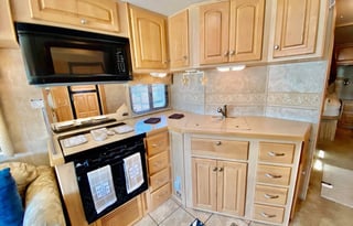 2005 Damon Astoria 3470