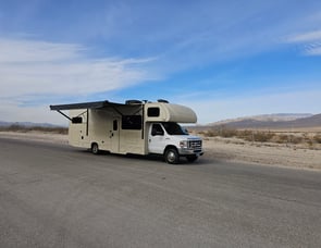 Thor Motor Coach Four Winds 31W