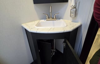 AR's 2022 coachmen freedom express 258bhs