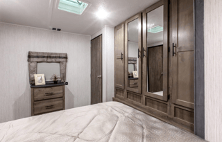 2021 Palomino Puma 32BHQS