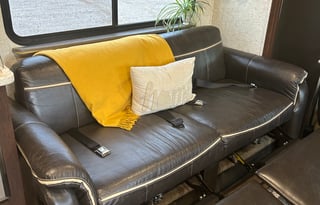 "Neverland" A family friendly 2017 Bunkhouse!