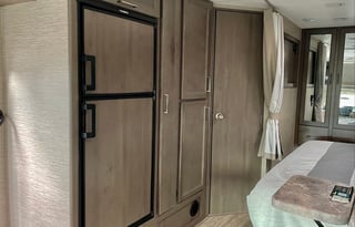 Tour New England in a 2024 Thor Chateau 27R