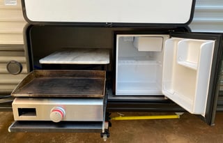 Fully Equipped Family Friendly Bunkhouse Camper