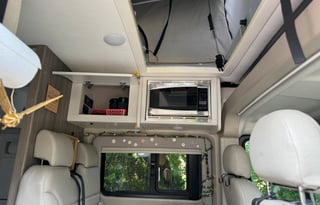 Rize & Shine Pet Friendly, Adventure Ready!