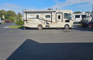 2016 Thor Motor Coach ACE 27.1