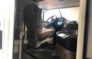 Memory Builder 2017 Thor Motor Coach Vegas 25.2