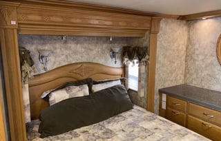 2006 Coachmen RV Sportscoach Cross Country 385 DS