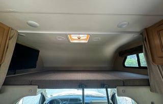 2016 Thor Motor Coach Freedom Elite