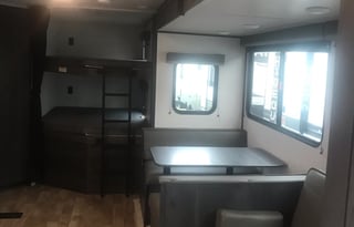 2022 keystone hideout 272bh