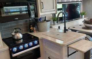 T2022 Entegra Coach Vision 27A - EASY TO DRIVE!