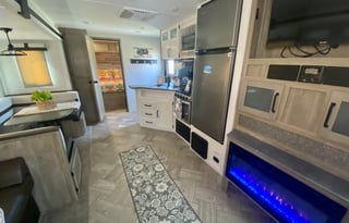 2021 Palomino Puma 28DBFQ