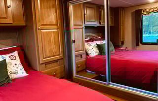 Lucy - Luxury RV for Your Stay in Camp Sherman