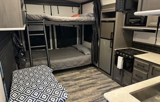 2021 Toy hauler FREE kayak & FREE SUP