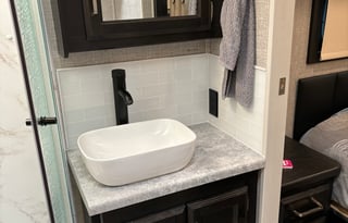 Greyhawk 31F – Luxury Family RV with Bunks