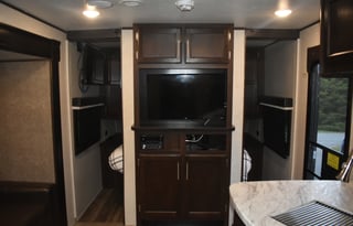 The Trailhead Lodge – Pet-Friendly Family Camper