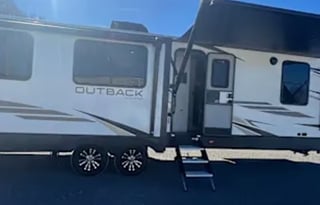 2021 Outback Keystone - Turn Key Ready