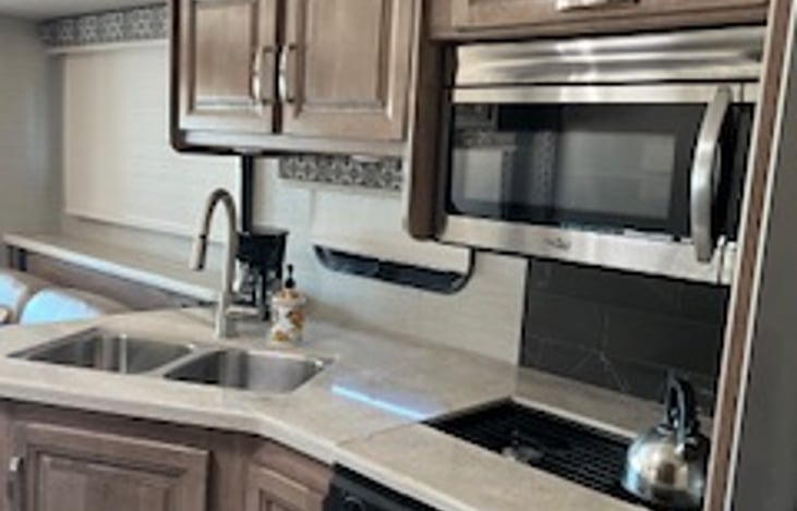 Galley w/ Microwave/Oven and  3-burner Stove