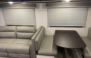2021 Luxury KeyStone Large Family Friendly RV