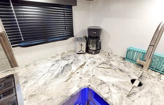 2022 CrossRoads Zinger 333D Travel Trailer