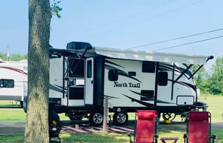 Stix & Stones RV Adventure **Couples Glamping**