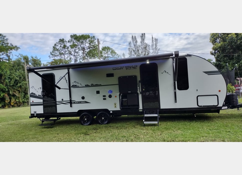 Travel Trailer rentals in Miami