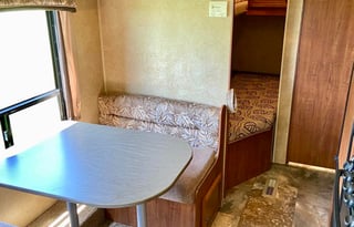 Luxe Galore! Newer, Ultra Clean! Spacious Bunks!