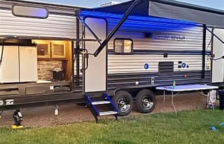 Experience the epitome of modern camping luxury!