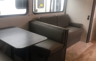 2022 keystone hideout 272bh