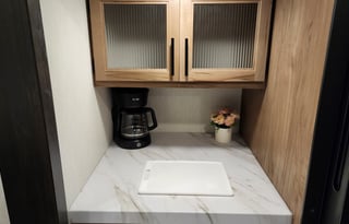 2025 Cherokee Grey Wolf