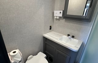 2023 Crossroads Volante 34BH - Kid & Pet Friendly!