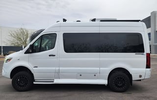 2023 Midwest Patriot FD2 – Ultimate Luxury Coach