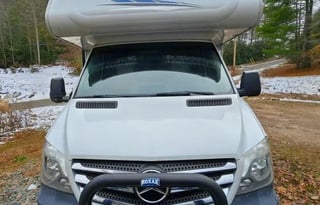 Easy Escape – Mercedes RV |Sleeps 5 |Fully Stocked