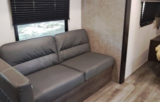 2021 Starcraft Autumn Ridge 26BHS