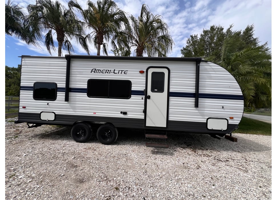 Travel Trailer rentals in Wimauma