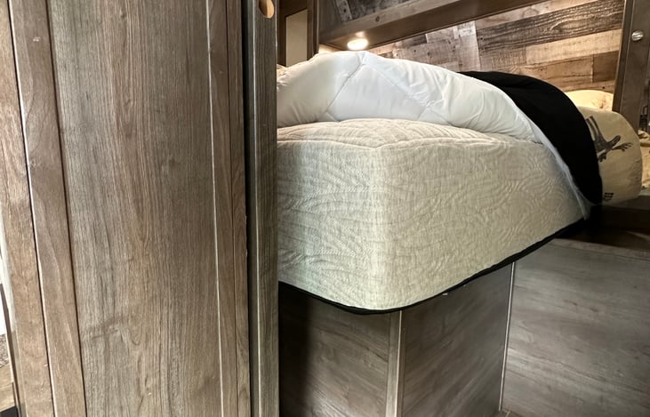 Upgraded queen memory foam mattress.